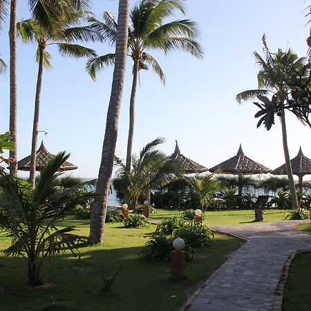 Little Paris Resort Phan Thiet Exterior photo